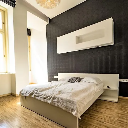 Luxuryapartments - Radziwillowska Old Town Apartment *
